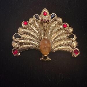 Vintage Peacock Gold Tone Brooch Pin Red Black Stones with Tan Jelly Belly